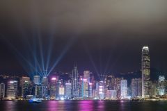 香港のクリスマスを彩るライトショー