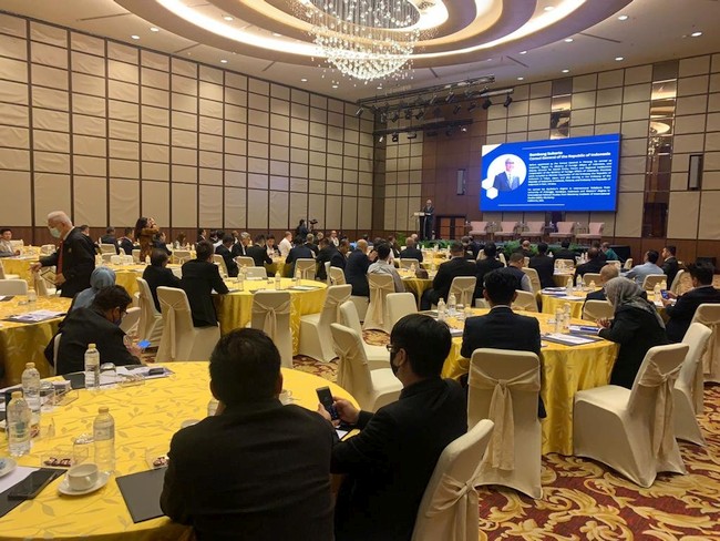 Investor Malaysia menghadiri Indonesia Investment Forum di Penang