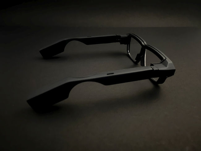 Focally 推出全球首款基于 Micro-led 的全彩真 AR 眼镜，具有全透视显示和 USound MEMS 扬声器技术