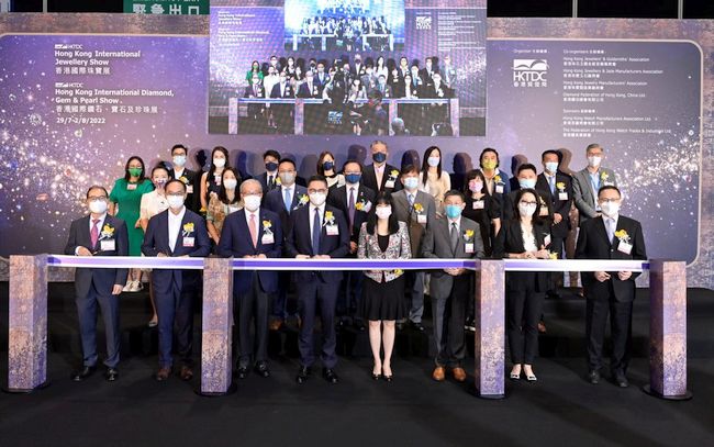 Twin HKTDC Hong Kong International Jewellery Shows and Simply Shopping Fest Open Today