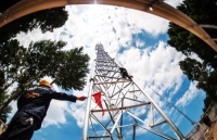 中国铁塔全球招股受热捧 共建共享稳盈利