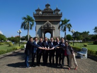 京信通信集团领导出访老挝