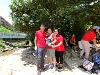 香港国际建投于西贡相思湾举行清洁活动