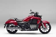 ホンダ、「ゴールドウイング F6C」のカラーバリエーションを変更し発売