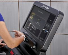 Life Fitness and Pure Fitness introduce Apple GymKit in Hong Kong