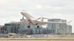 Global 7000飛行試験4号機が初飛行を無事完了