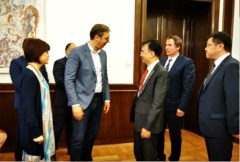 塞尔维亚总统与网龙董事长会面 携手推动教育改革与创新