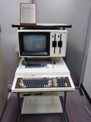 OKIのパーソナルコンピューター「if800モデル30」が情報処理技術遺産に認定