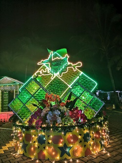 Spritzer EcoPark Upcycles Bottles to Celebrate Hari Raya Balik Kampung Bersama with Visitors