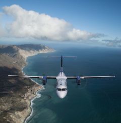 Angolan Consortiumが、6機のボンバルディアQ400の正式購入契約に調印