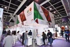 90,000+ Buyers join HKTDC's twin Jewellery Shows