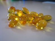 Extracting bioactive compounds from marine microalgae